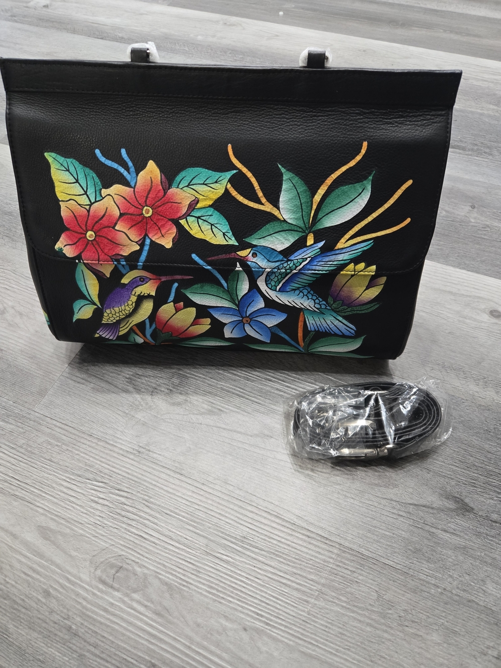 Hand-Painted Floral & Hummingbird Black Leather - Picture 3 of 7